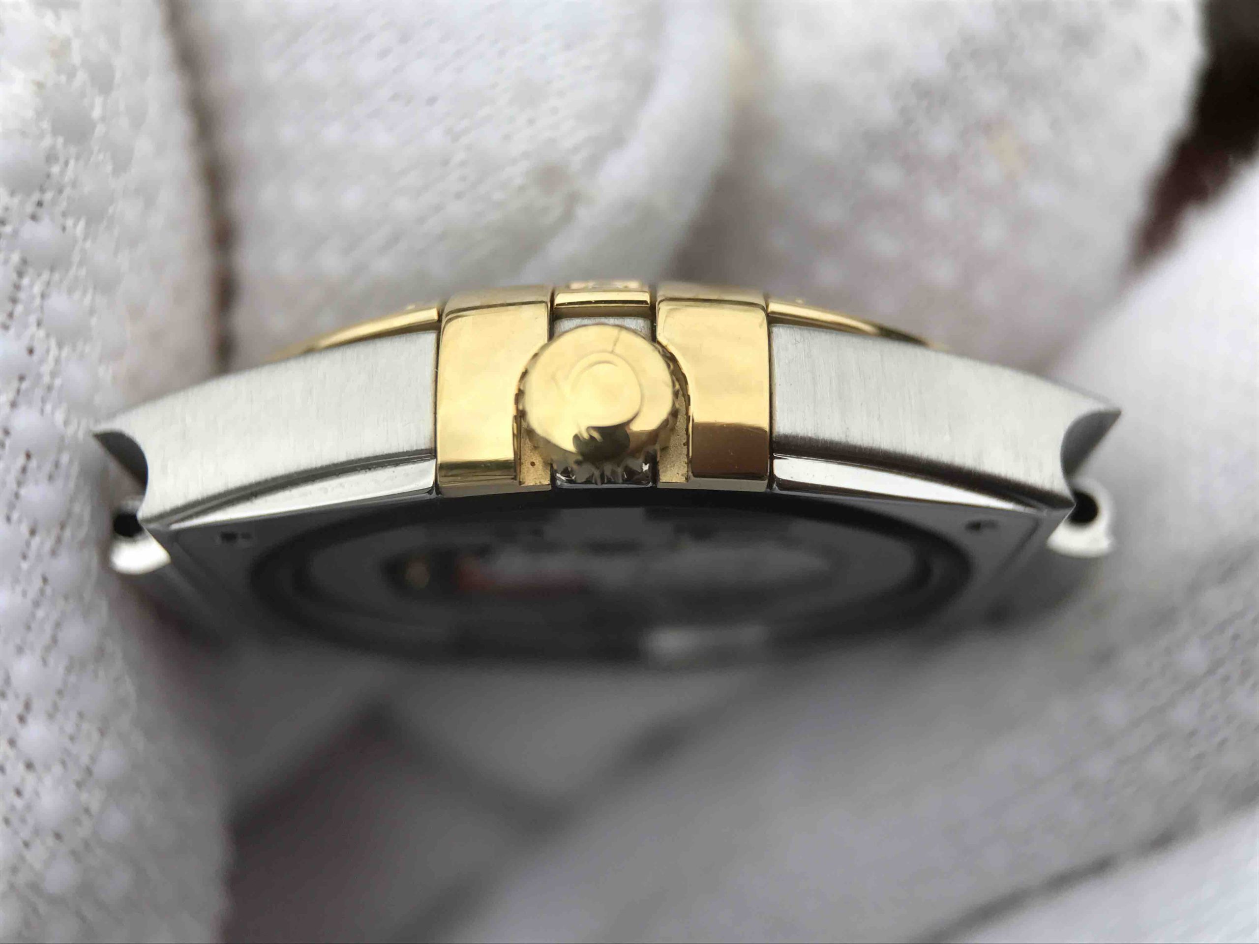 歐米茄星座繫列 高仿錶帶上 v6歐米茄星座繫列27毫米石英￥2680.00元/件