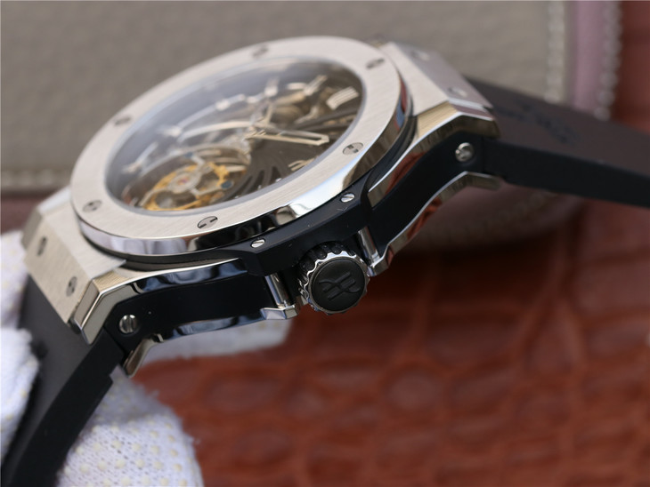 宇舶恆寶大爆炸鏤空陀飛輪 鑲滿鉆錶殼 2.0升級版 鏤空陀飛輪機芯 橡膠錶帶 男士腕錶￥6880