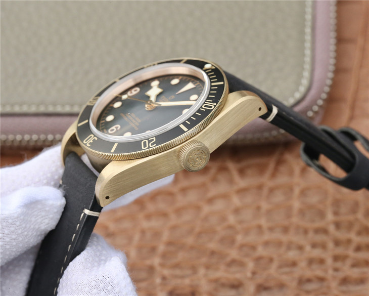 XF帝駝碧灣青銅型－小銅盾（佈帶款）貝克漢姆同款 復古鋁青銅錶殼 一比一￥3480