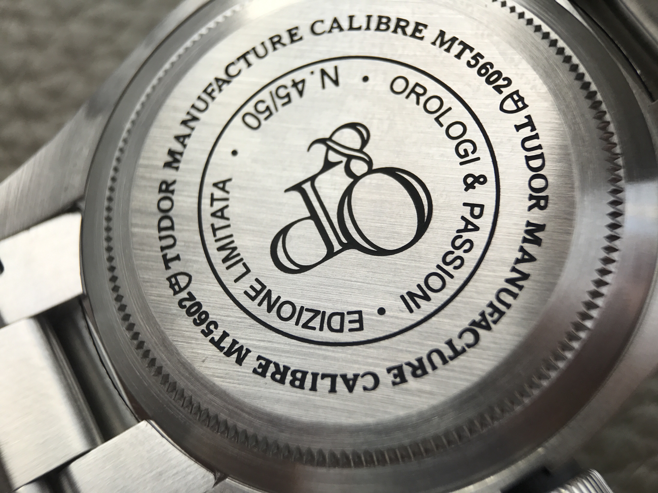 ZF帝舵啟承繫列運動限量版復古懷舊自動機械機芯男士手錶￥3480