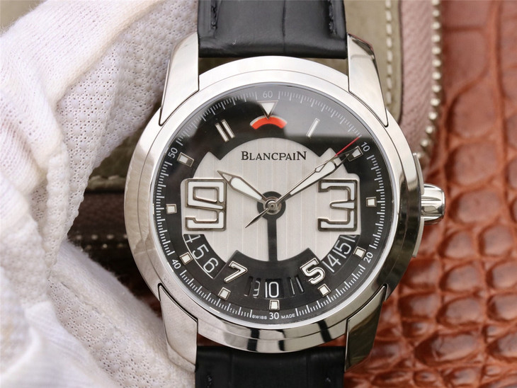 寶珀開創繫列8805-1134-53B整錶採用腕錶界頂級瑞士工藝自動機械機芯男士腕錶￥3180