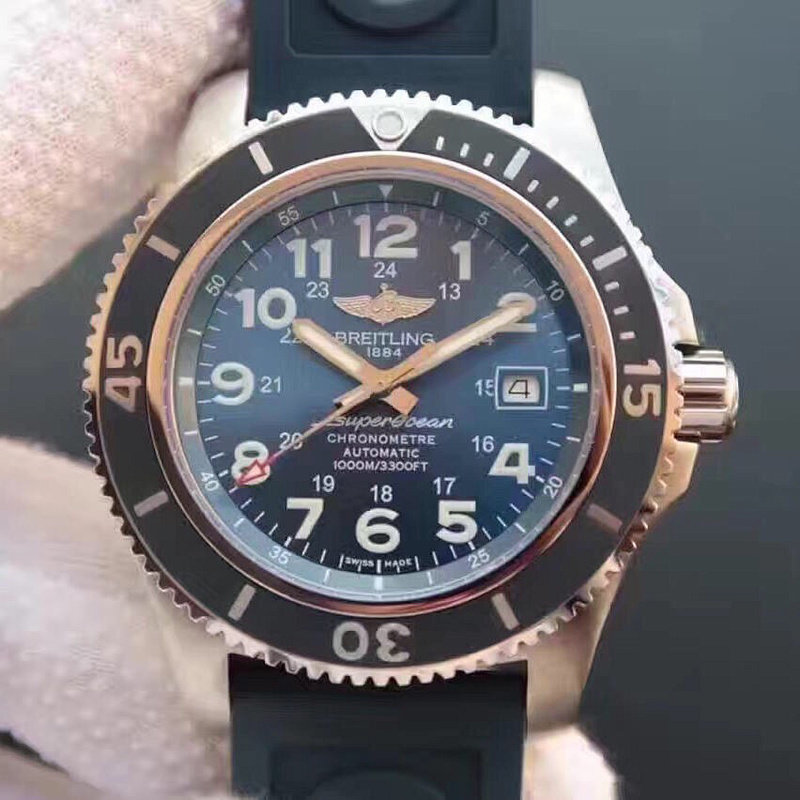N廠百年靈超級海洋二代繫列藍面膠帶計時機械腕錶44mm